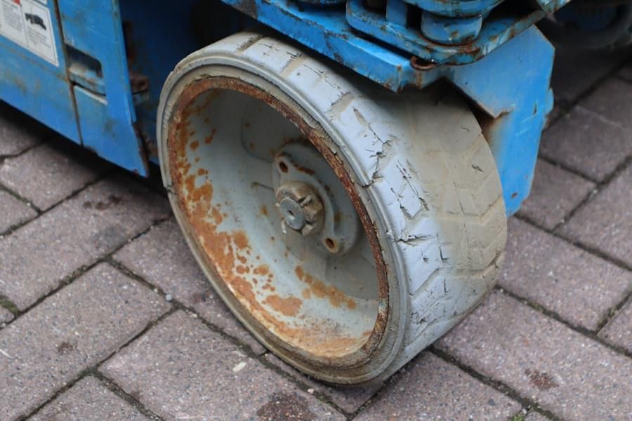Genie GS1932 Electric, Working Height 7.8 m, 227kg Capac