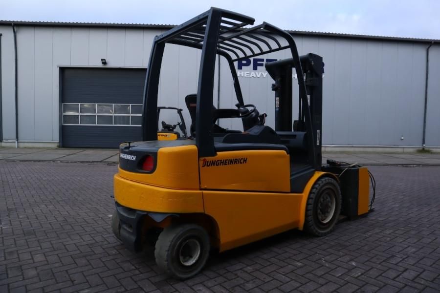 Jungheinrich EFG535 Electric, Lifting Height 4700mm, Freelift 1