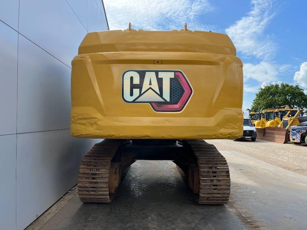 CAT 352 - Next Gen - Hammer Lines / Automatic Greasing