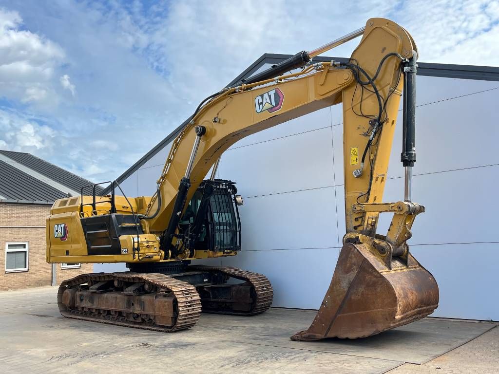 CAT 352 - Next Gen - Hammer Lines / Automatic Greasing