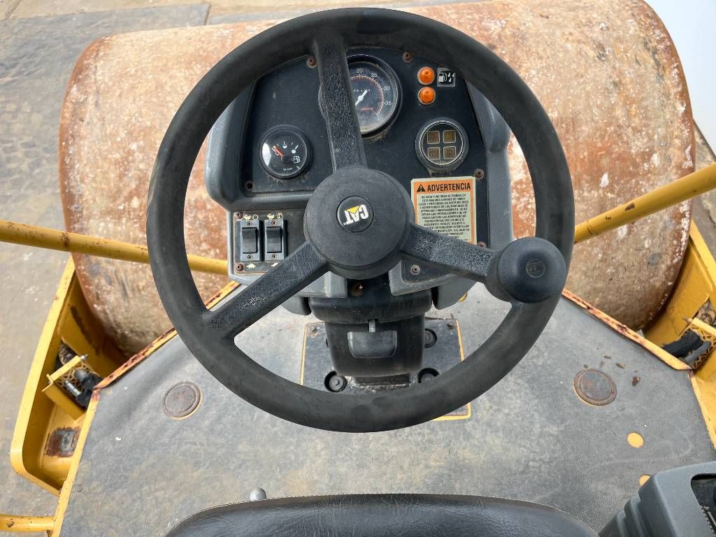 CAT CS533E - Good Overall Condition