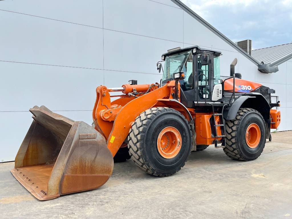 Hitachi ZW310-6 - Automatic Greasing / GOOD TYRES