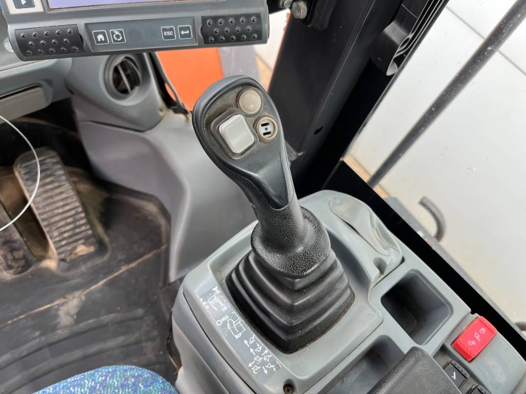 Hitachi ZW310-6 - Automatic Greasing / GOOD TYRES