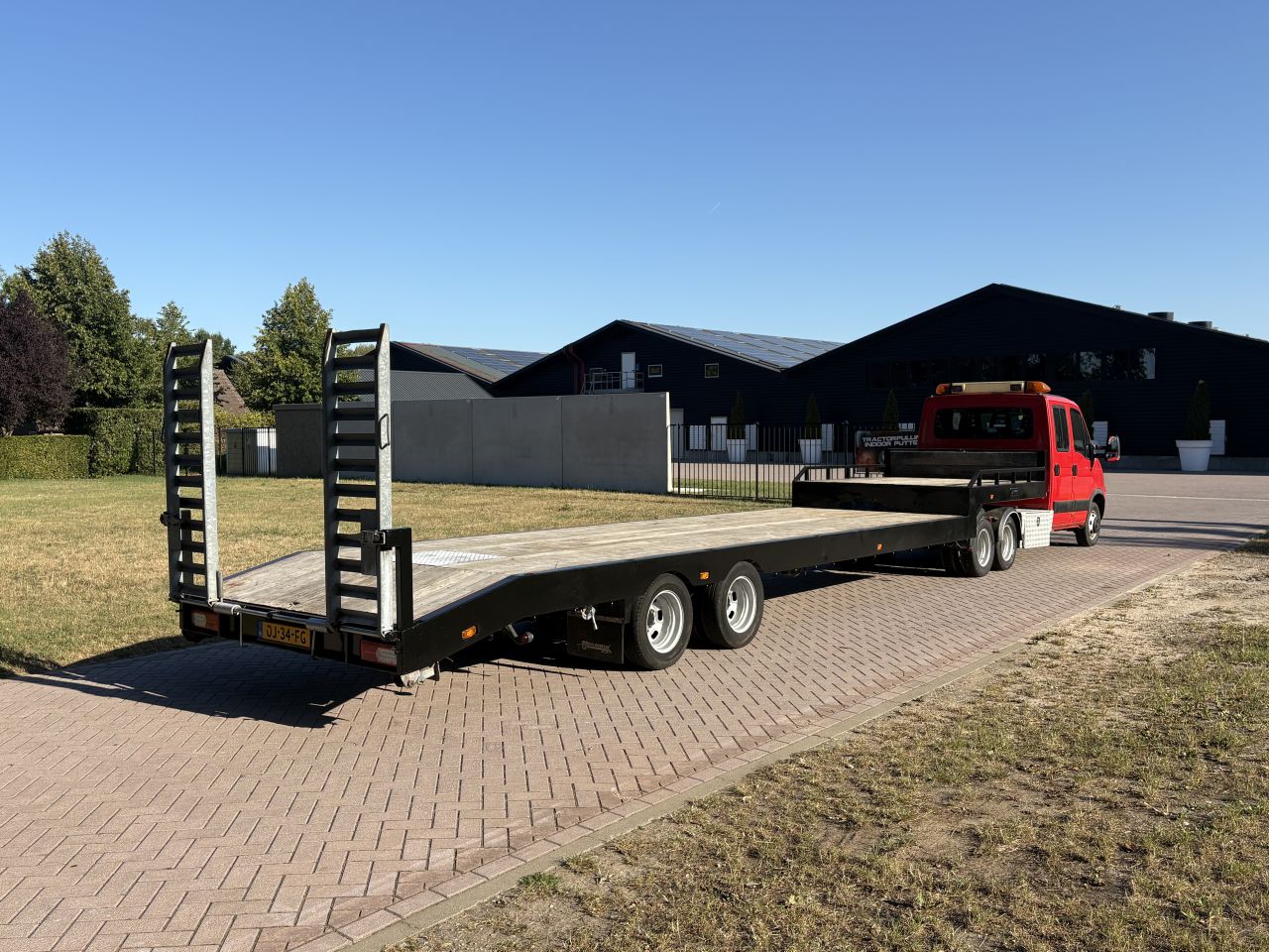 Be trekker Iveco Daily 40C18 N1 jeep-as - be oplegger 12 TON