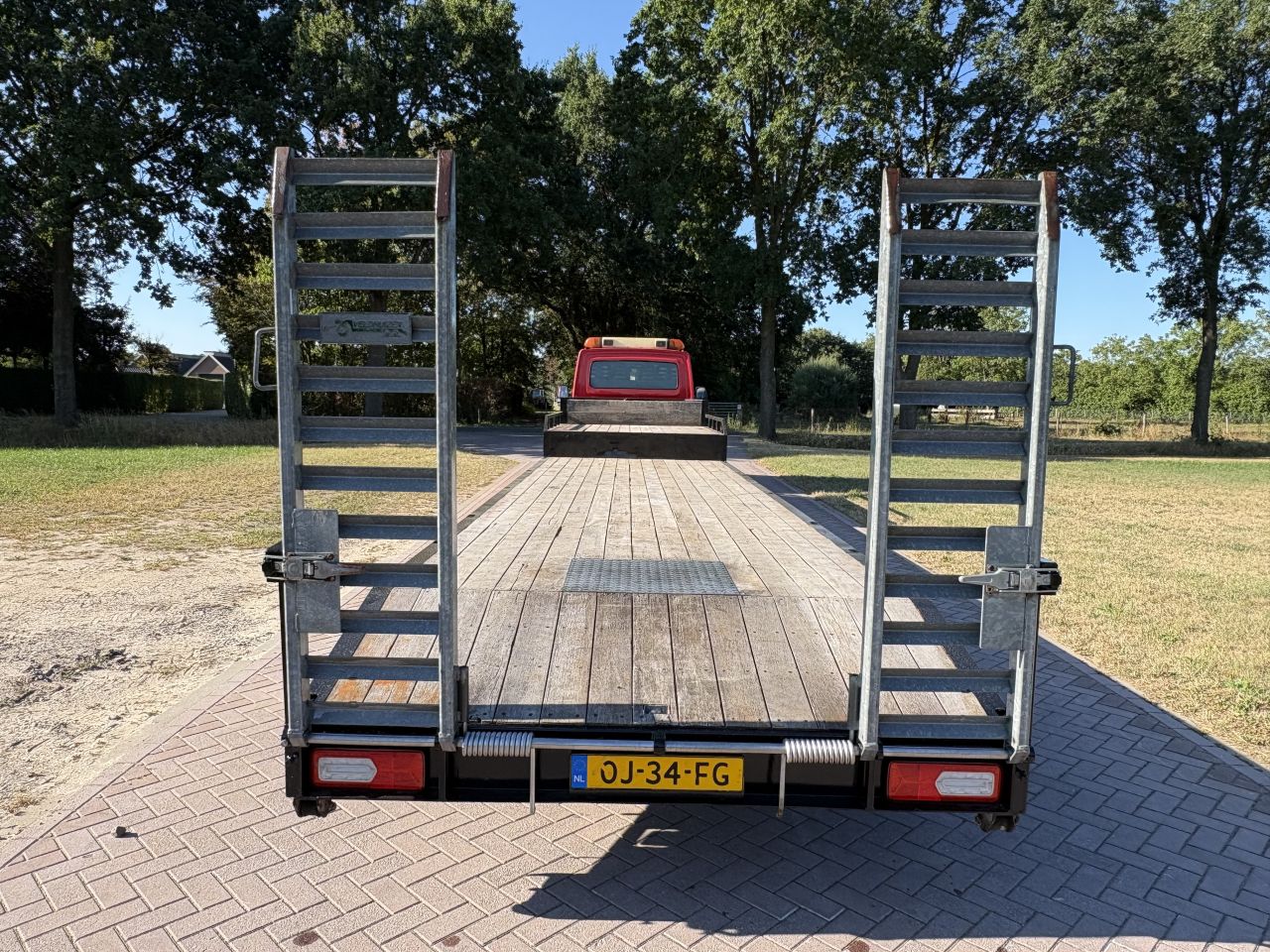 Be trekker Iveco Daily 40C18 N1 jeep-as - be oplegger 12 TON