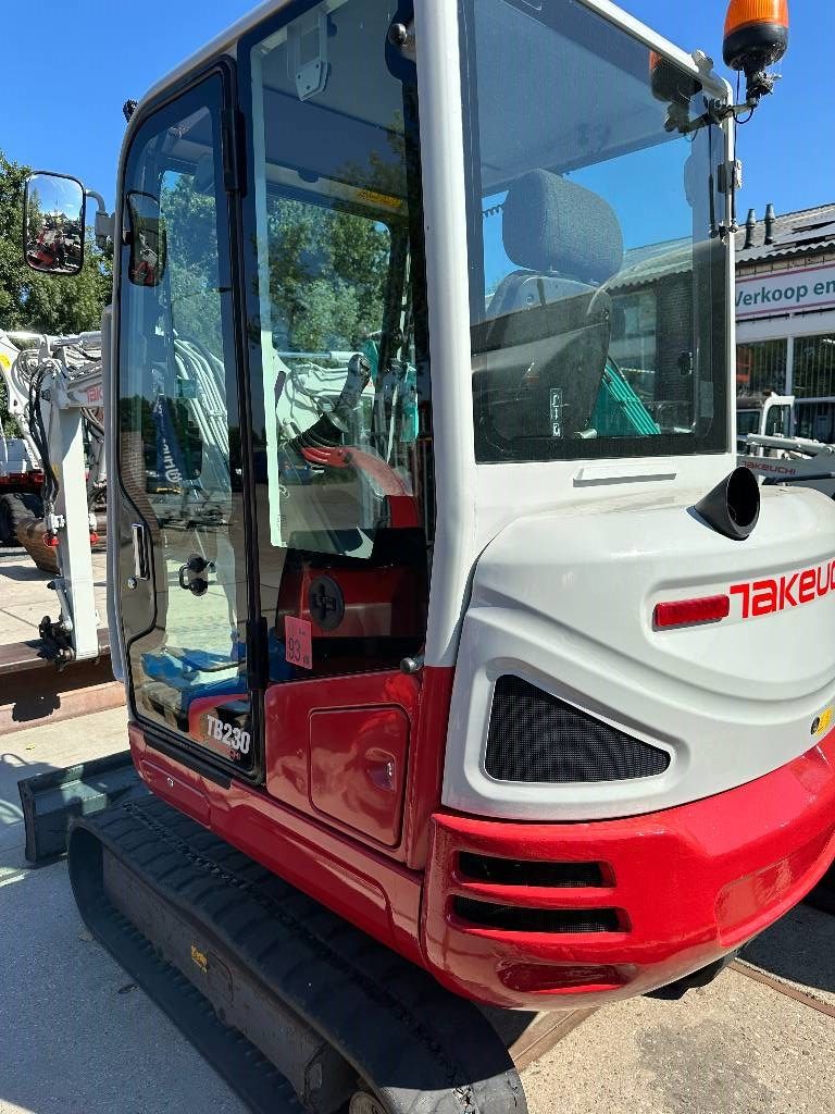 Takeuchi TB 230