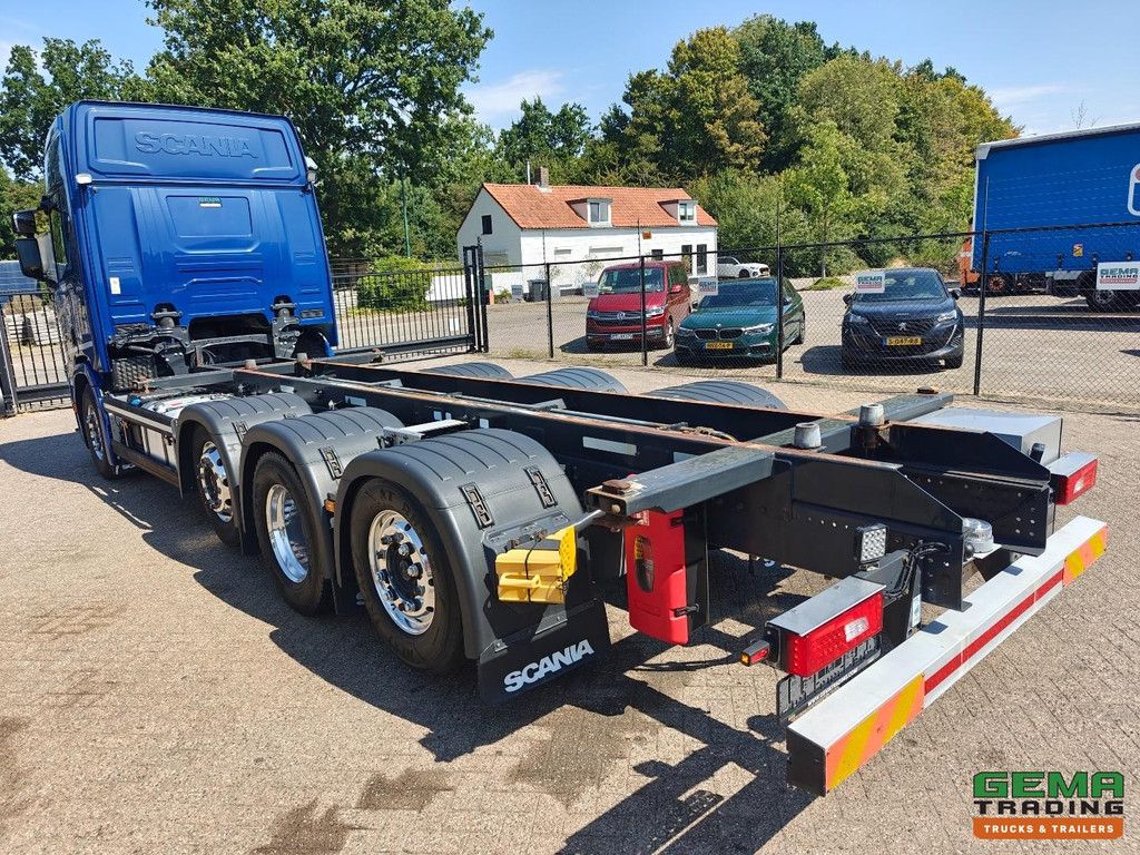 Scania R450 8x2/6 HighLineCR20H Euro6C - 20 Fuß - Retarder - Alcoa - Vollluft - StandAirco - SmartTacho V2