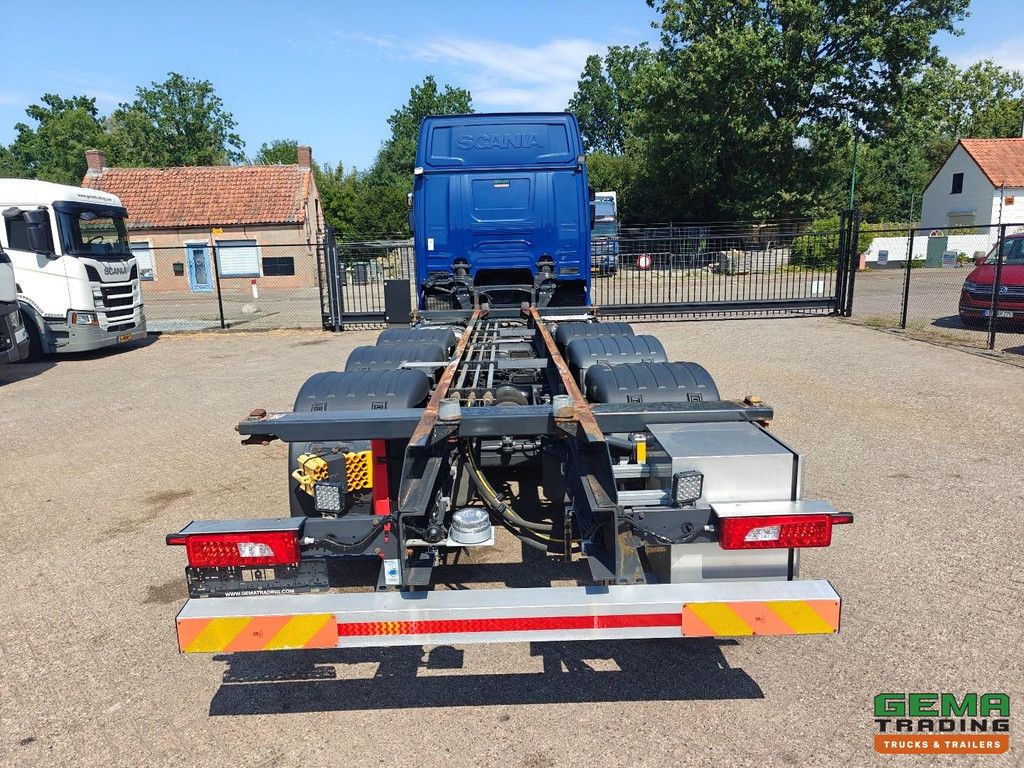 Scania R450 8x2/6 HighLineCR20H Euro6C - 20 Fuß - Retarder - Alcoa - Vollluft - StandAirco - SmartTacho V2