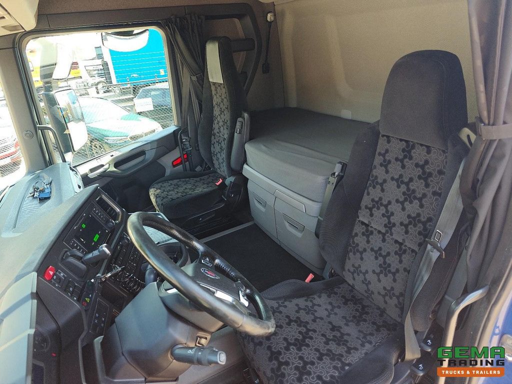 Scania R450 8x2/6 HighLineCR20H Euro6C - 20 Fuß - Retarder - Alcoa - Vollluft - StandAirco - SmartTacho V2