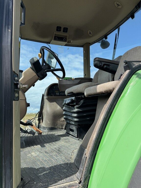 John Deere 8130