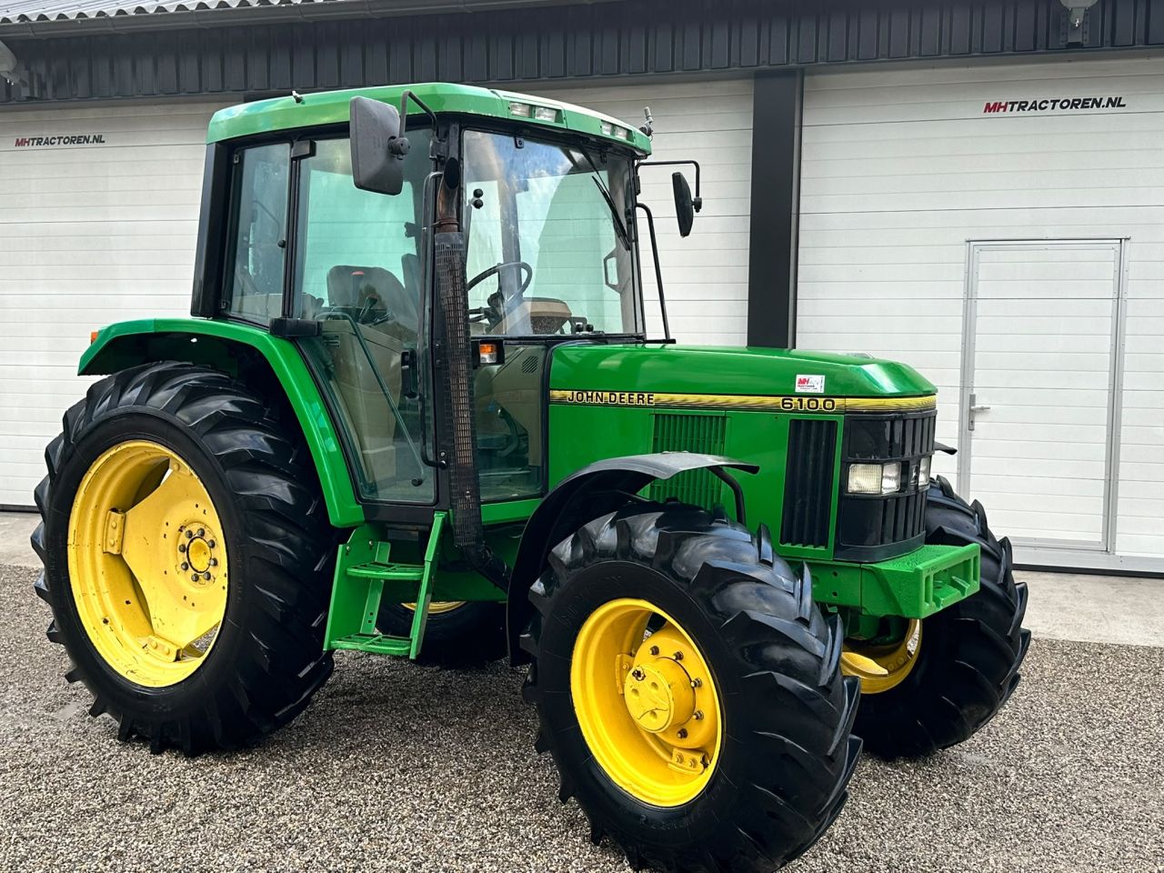 John Deere 6100