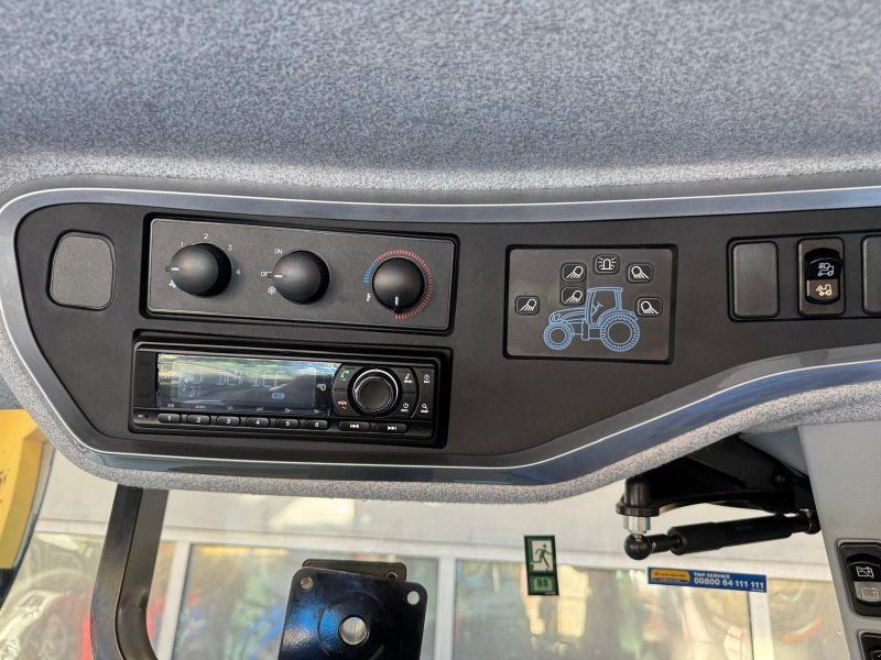 New Holland T5.140 Dynamic Command (Stage V)