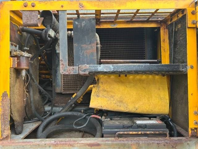 JCB JS 200 LC