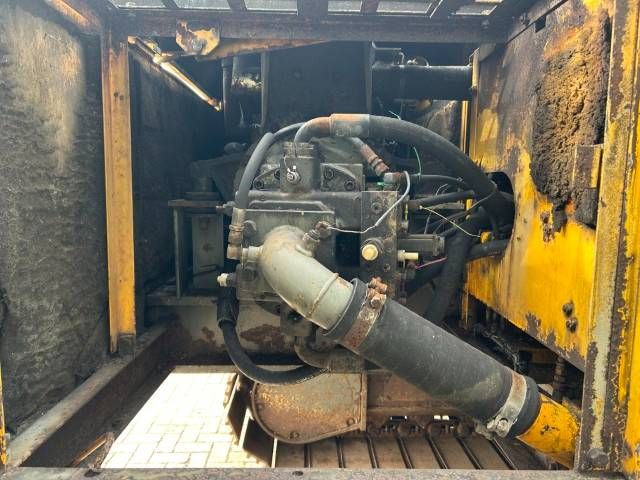 JCB JS 200 LC