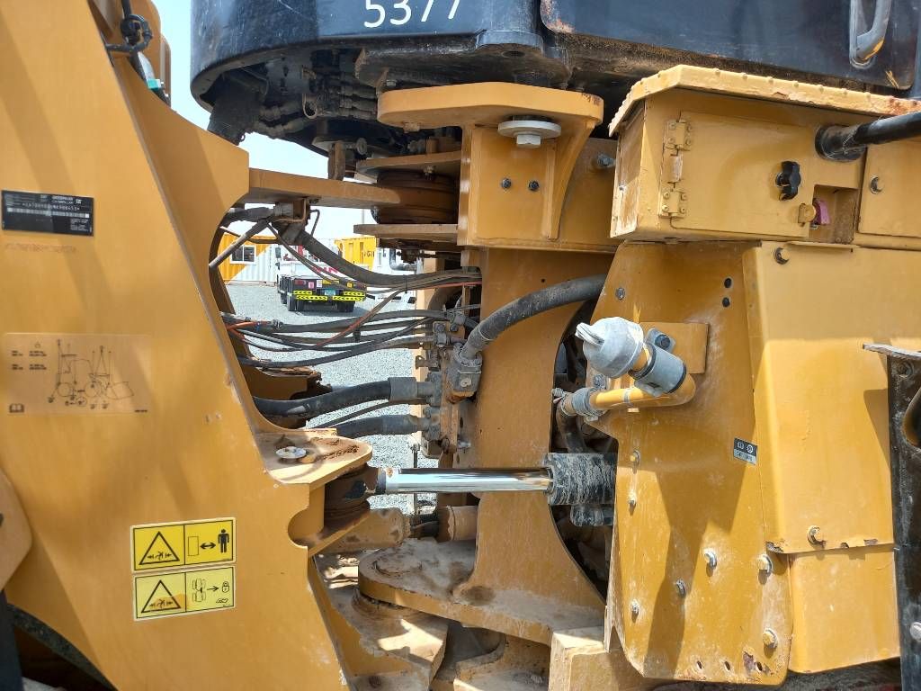 CAT 980 (EXW - Abu Dhabi)