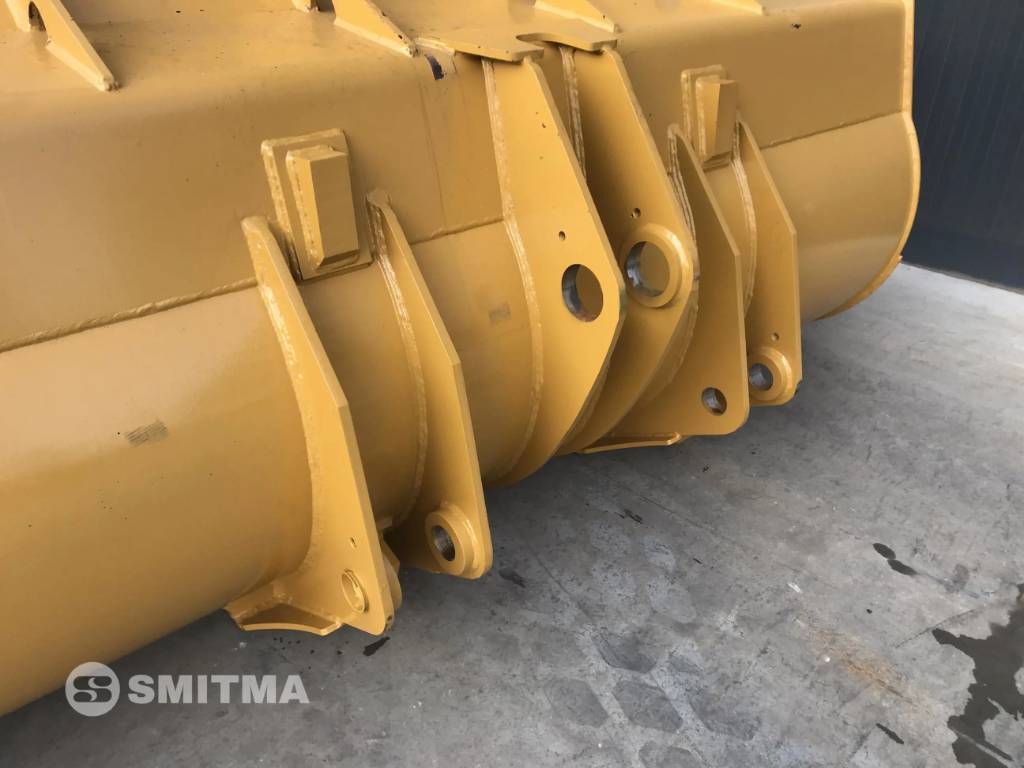 CAT 950M