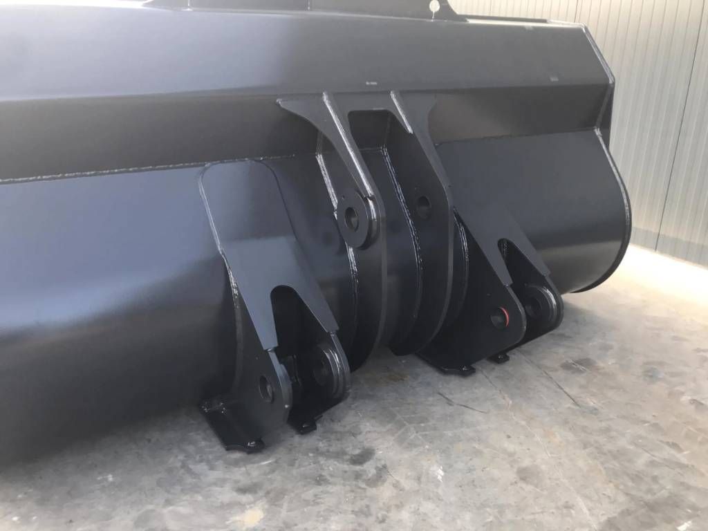 Volvo L180F