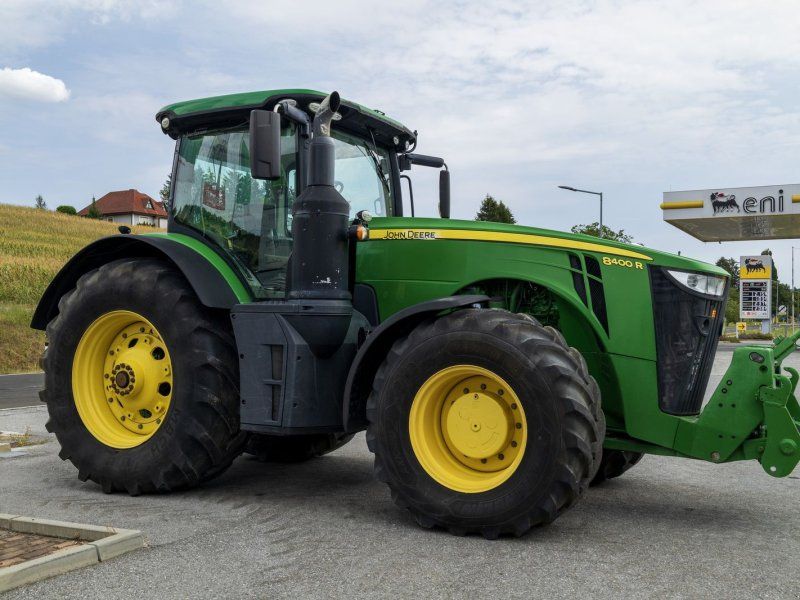 John Deere 8400R