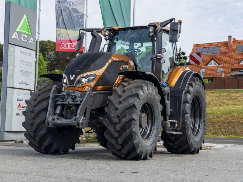 Valtra Q305