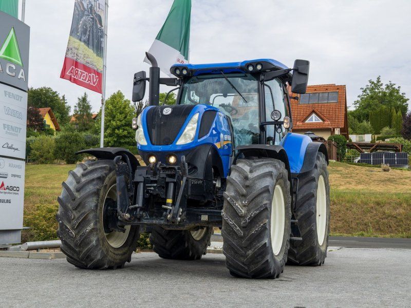 New Holland T7.230 Klassisch