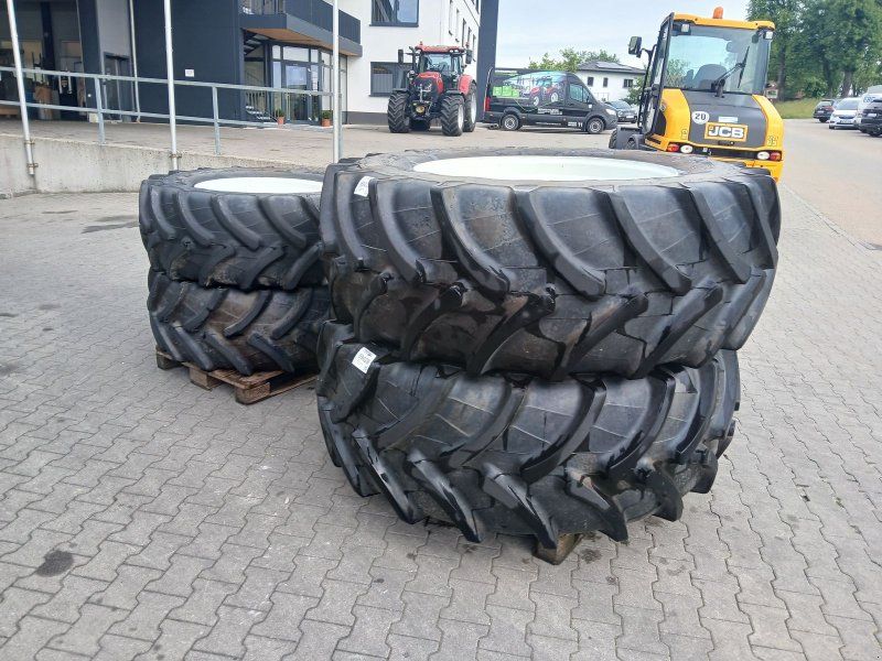 Maxam 600/65R38+480/65R28