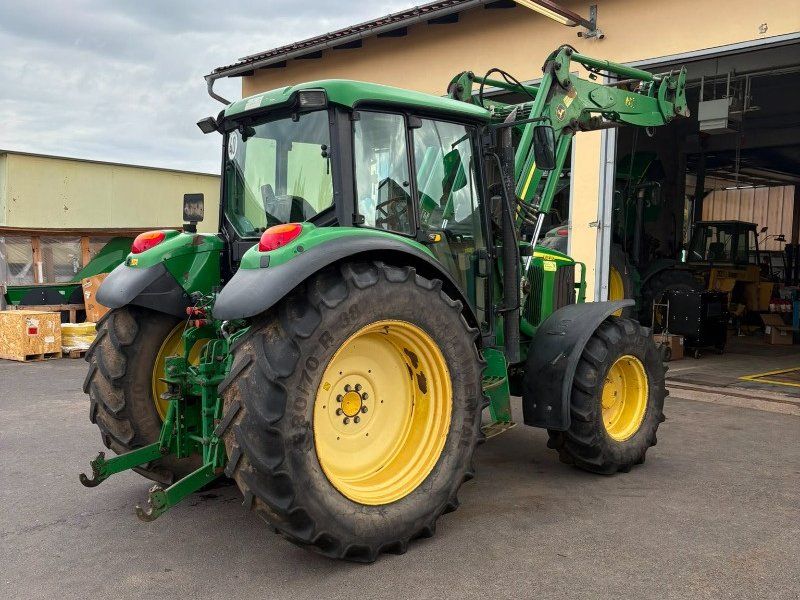 John Deere 6220SE