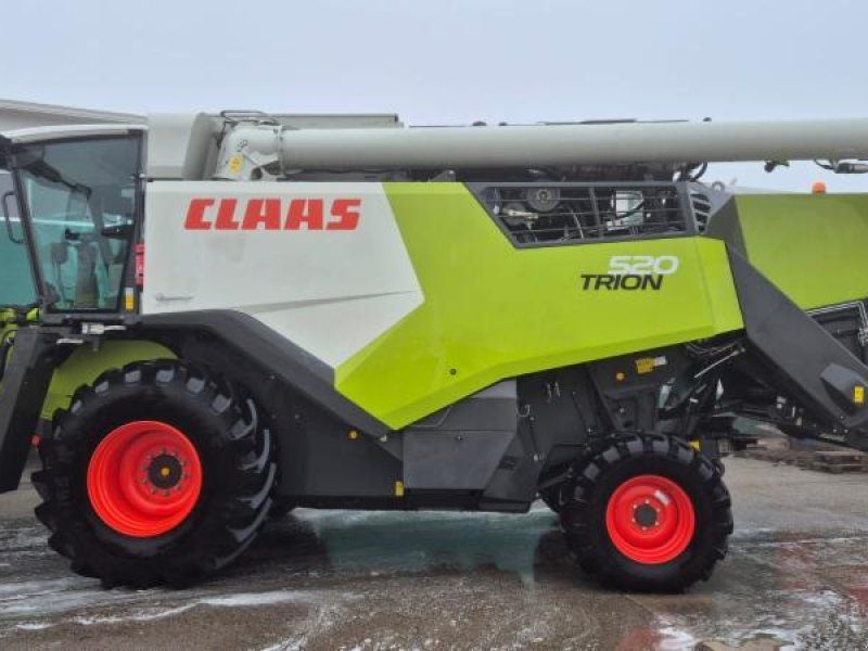Claas TRION 520