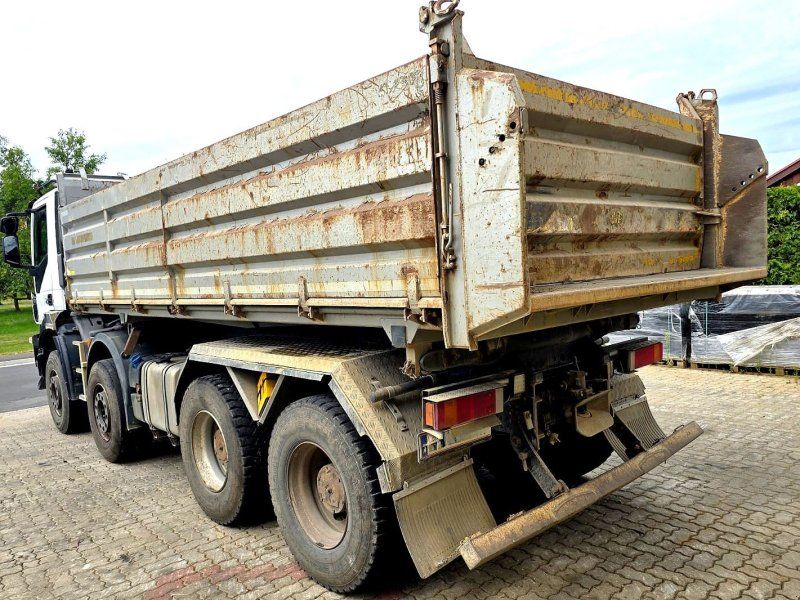 Iveco TRAKKER 450E6