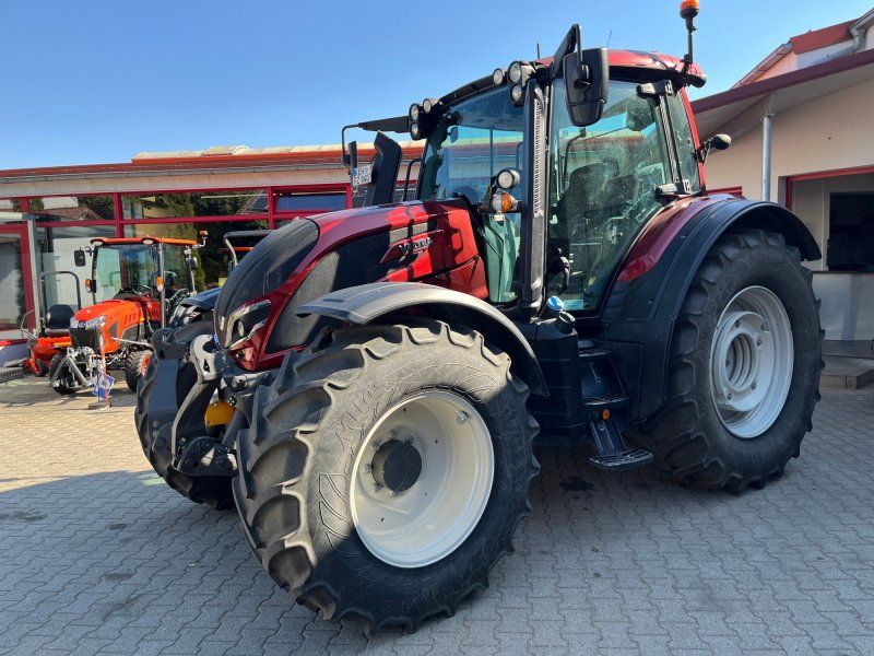 Valtra N175 D Vorführschlepper