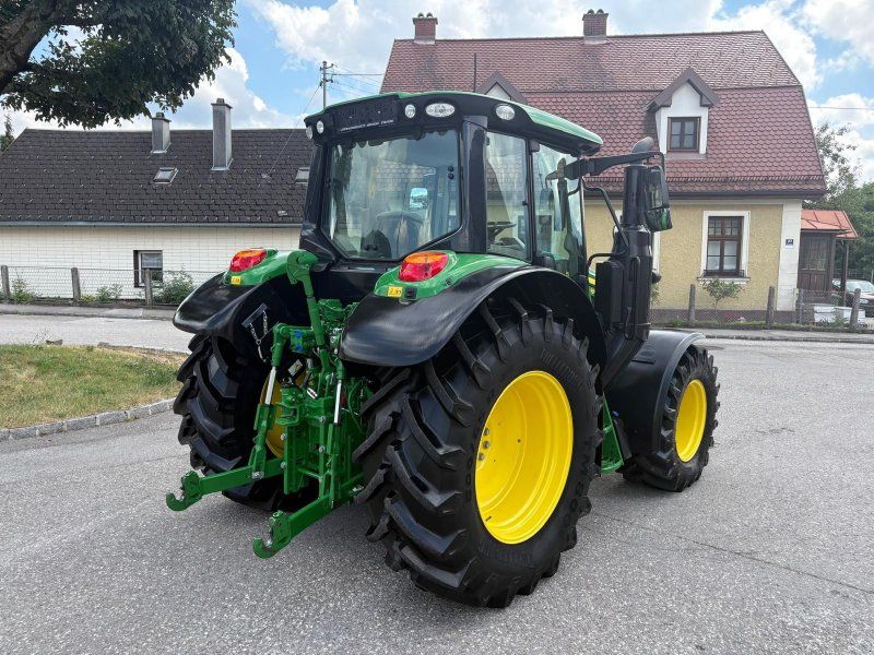John Deere 6100M