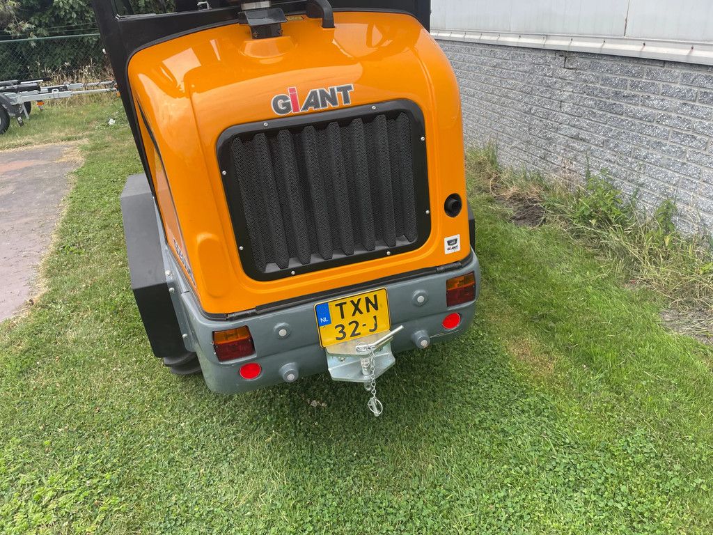 Giant giant G2500HD demo (137 uur )