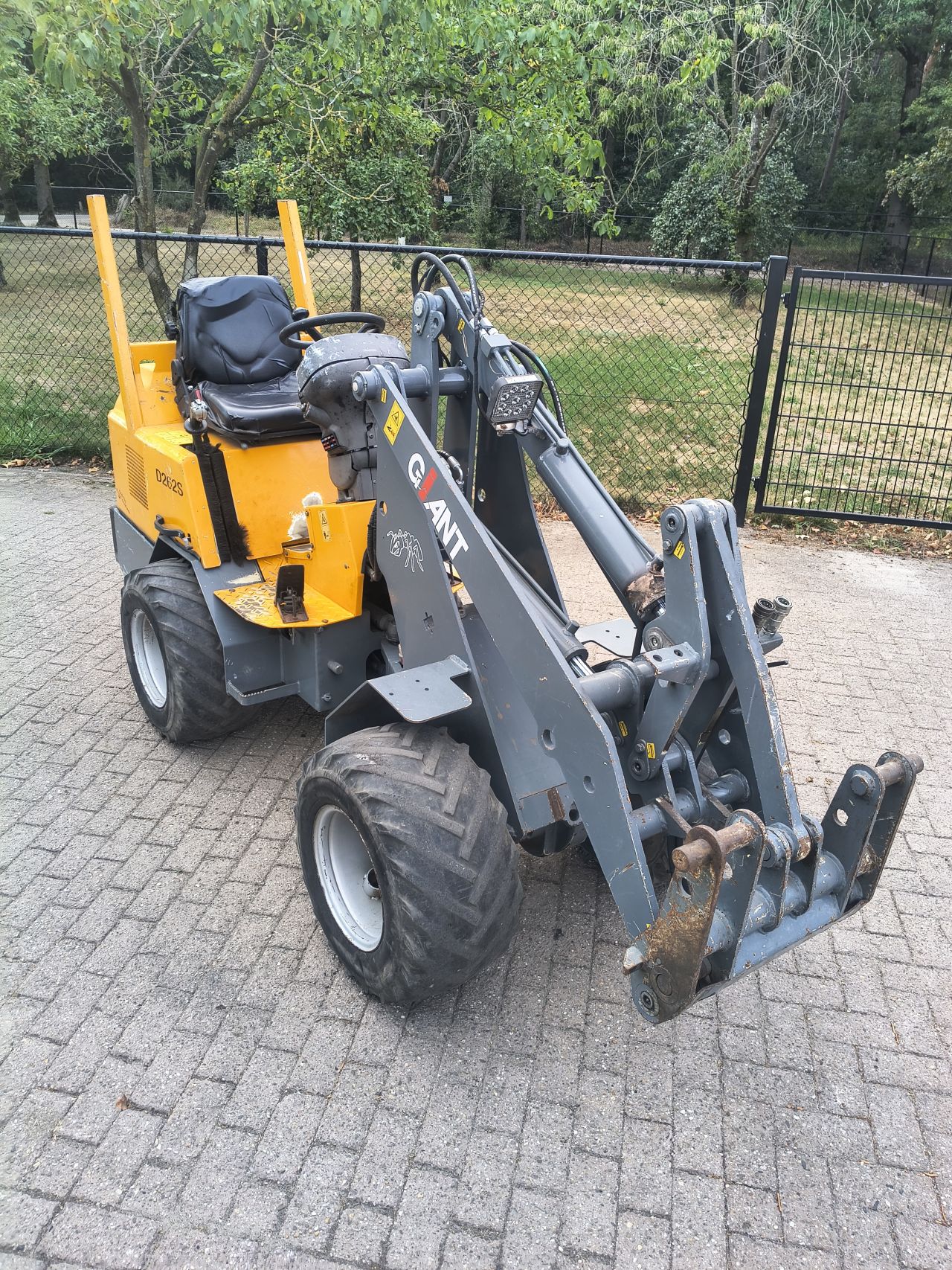 Giant 263s shovel schaffer weidemann