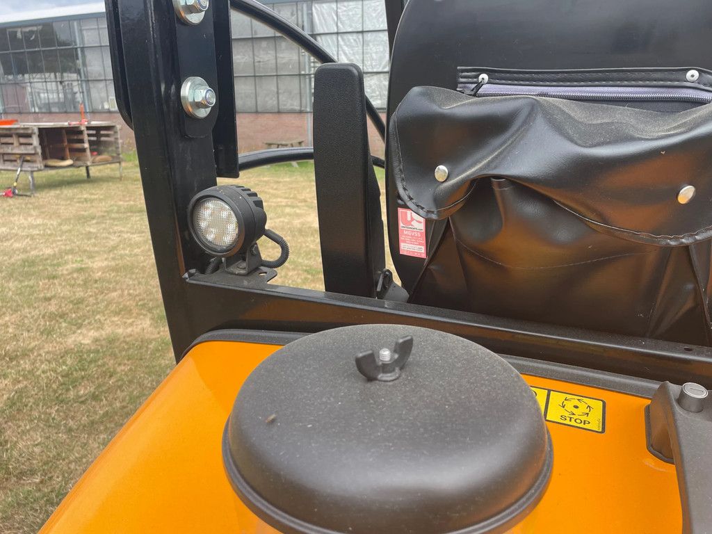 Giant G2500HD Xtra NIEUW !! Met bak en lepels