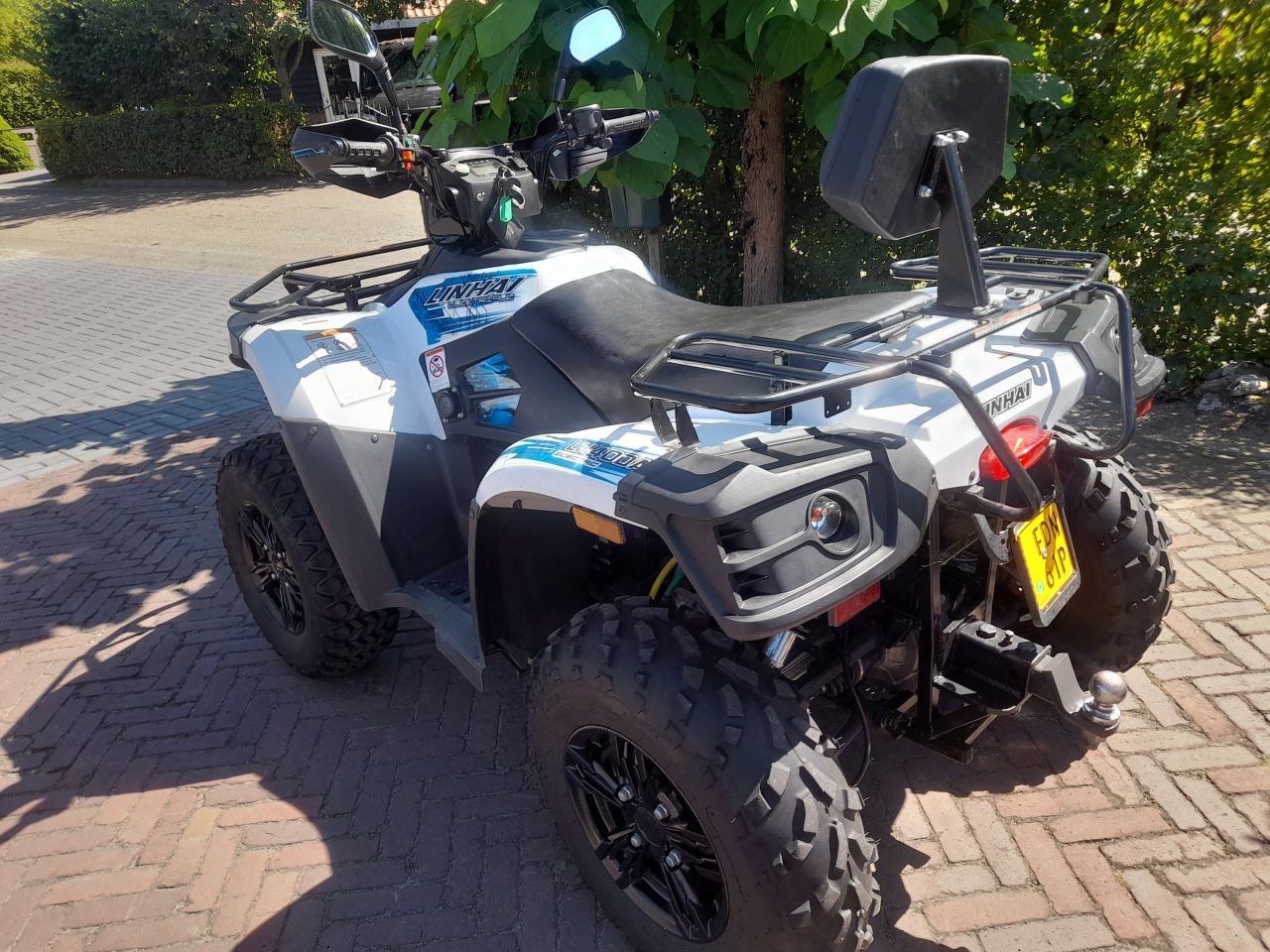 Linhai Elektriche quad met bromfiets kenteken