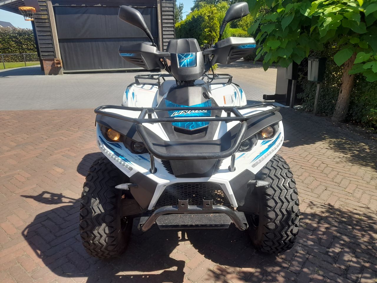 Linhai Elektriche quad met bromfiets kenteken