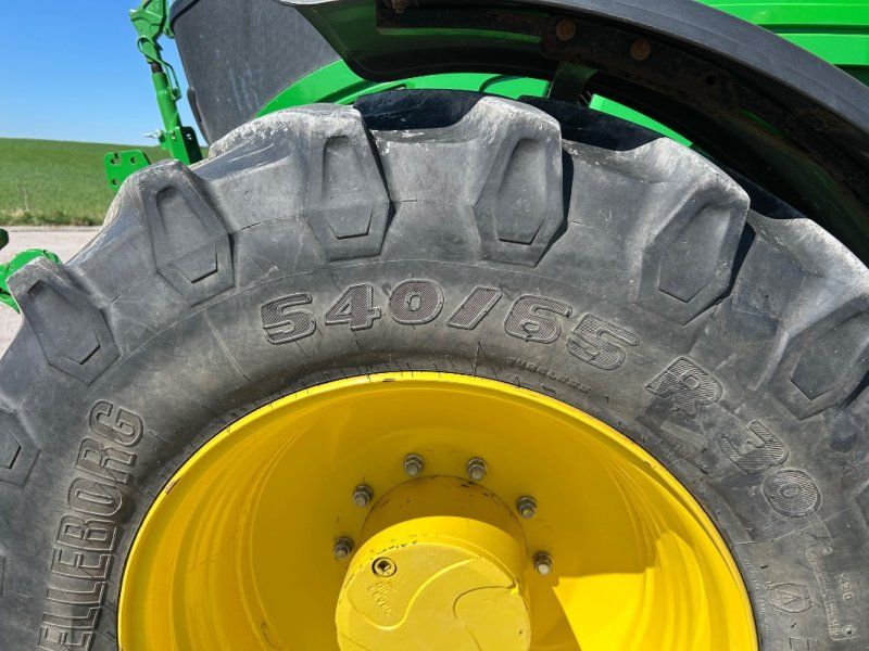 John Deere 6R185