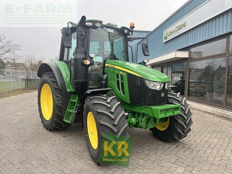 John Deere 6100m #692400