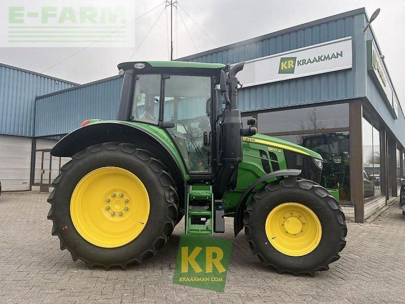 John Deere 6100m #692400