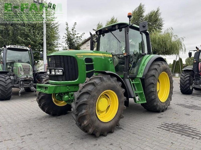 John Deere 6534