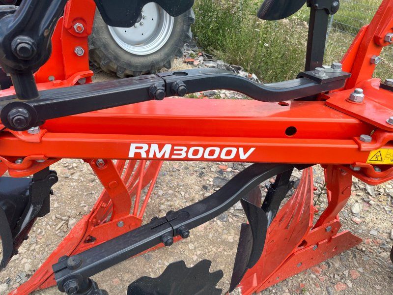 Kubota RM3000V4