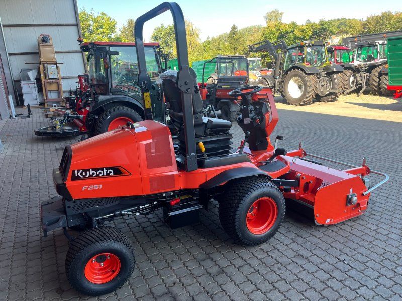 Kubota F251