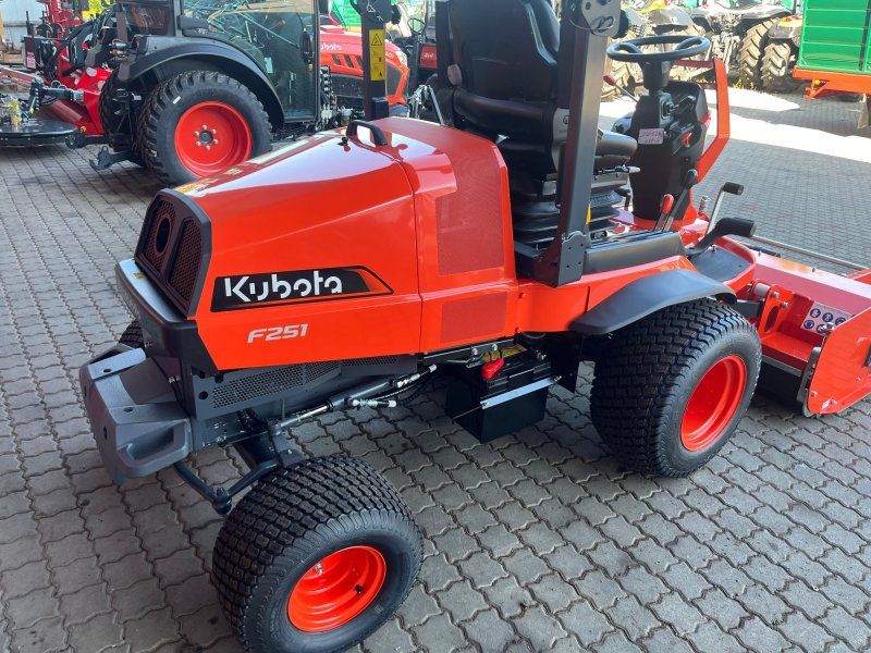 Kubota F251