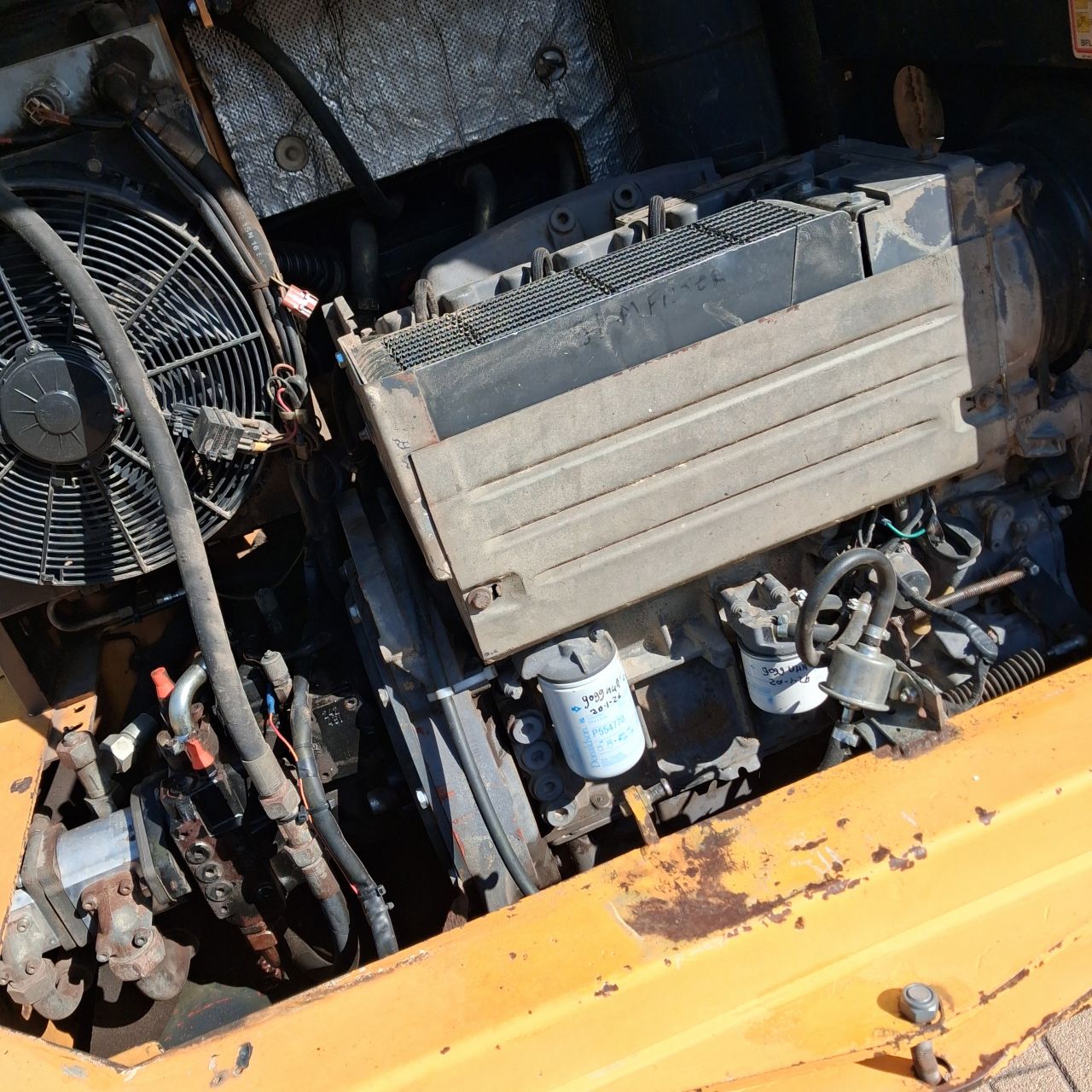 Ahlmann As6 Shovel.