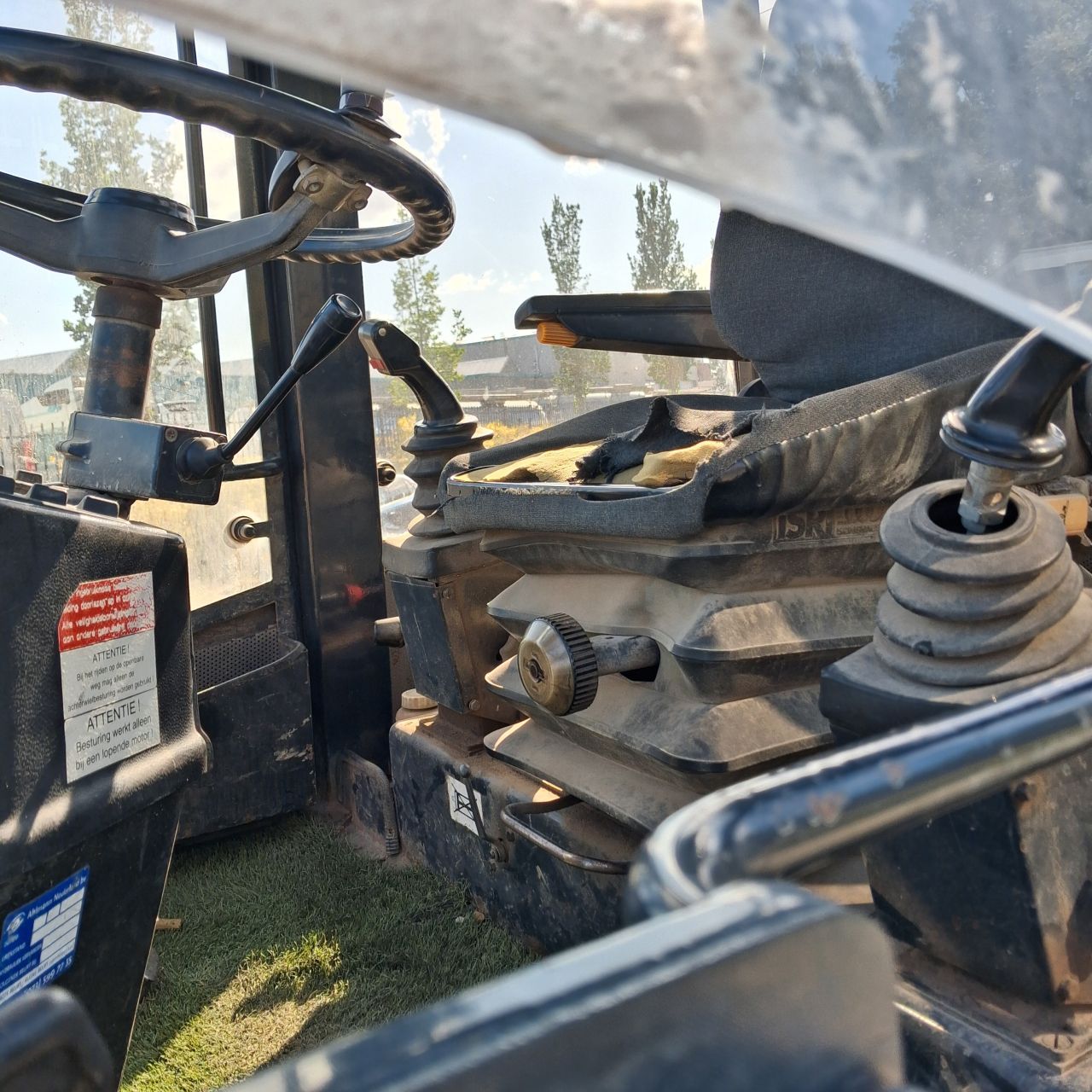 Ahlmann As6 Shovel.
