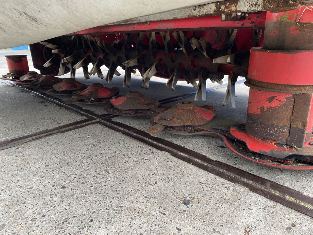 Lely SPLENDIMO 320 FC met kneuzer