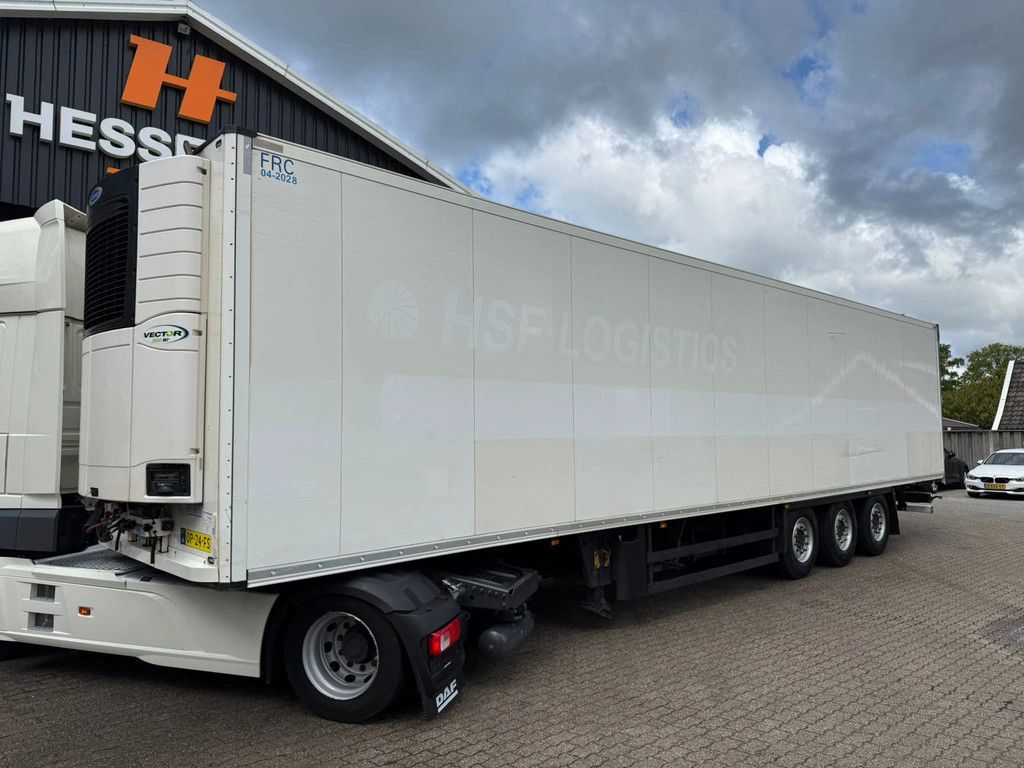 Schmitz Cargobull SKO 24 5x Meatrails Rohrbahnen Fleisch Carrier Vector 1950MT NL Trailer APK/TUV 01-08-2026