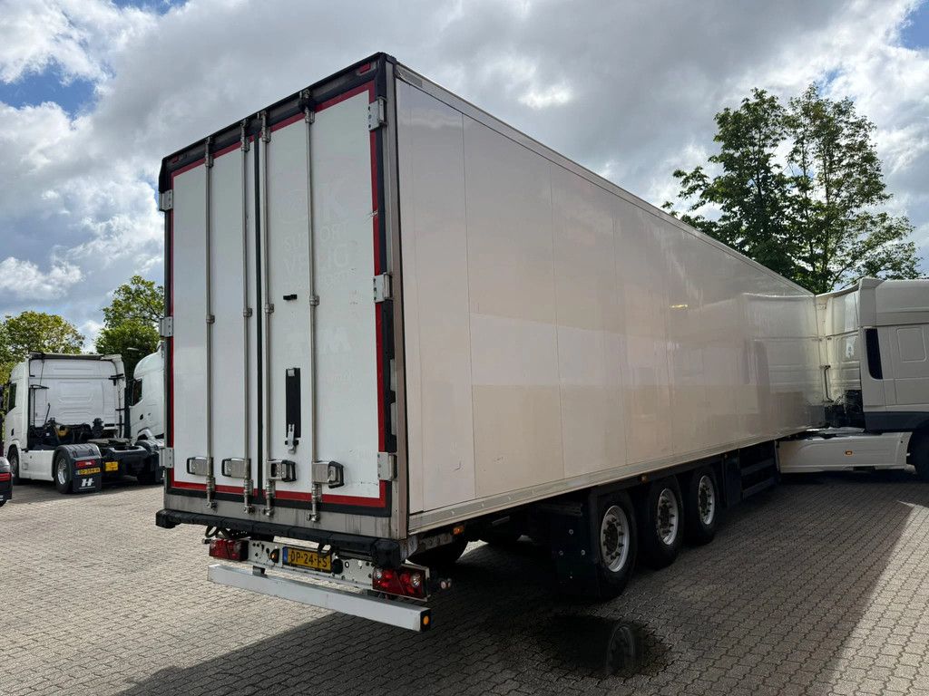 Schmitz Cargobull SKO 24 5x Meatrails Rohrbahnen Fleisch Carrier Vector 1950MT NL Trailer APK/TUV 01-08-2026