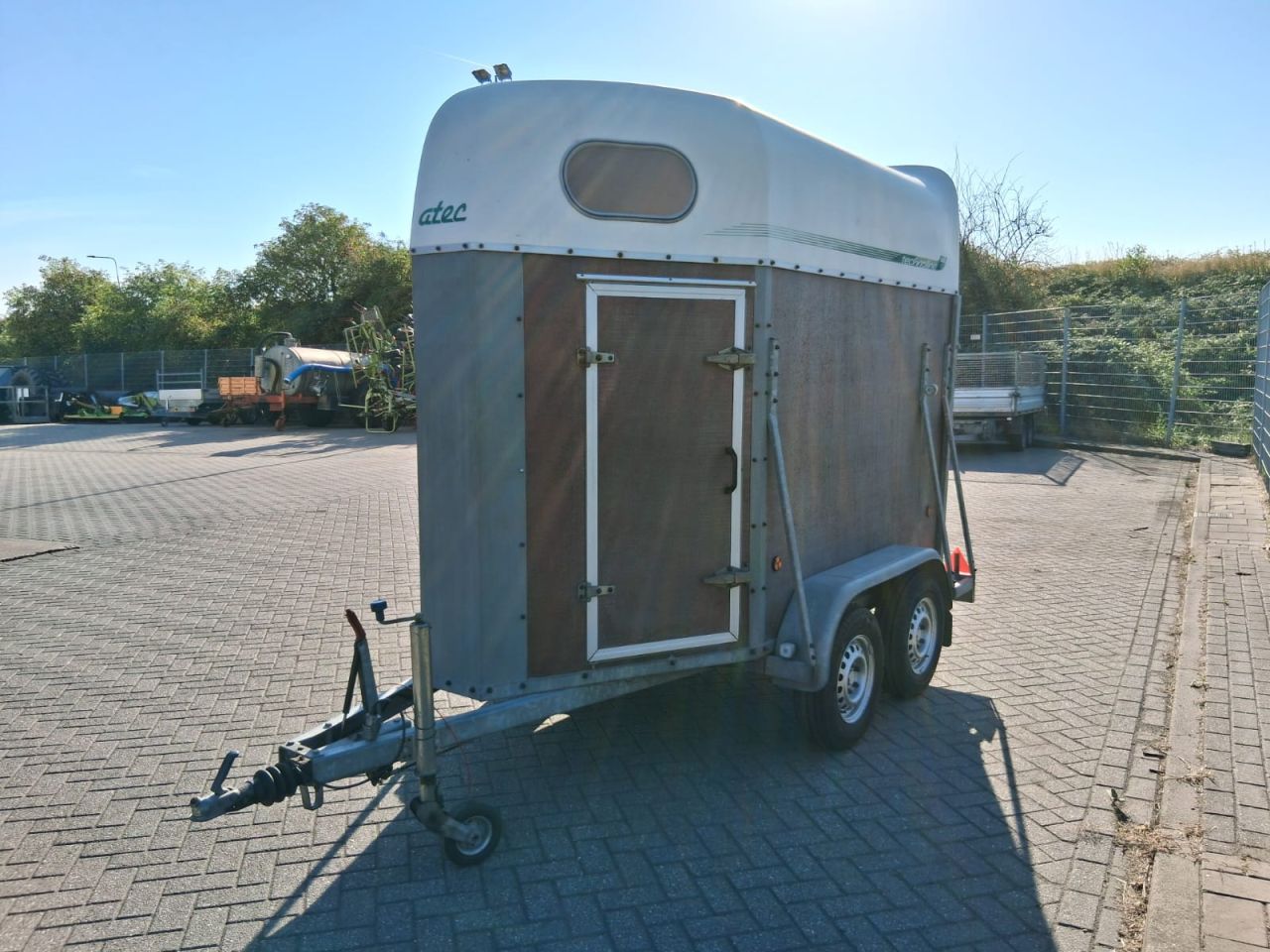 Atec Technoline paardentrailer