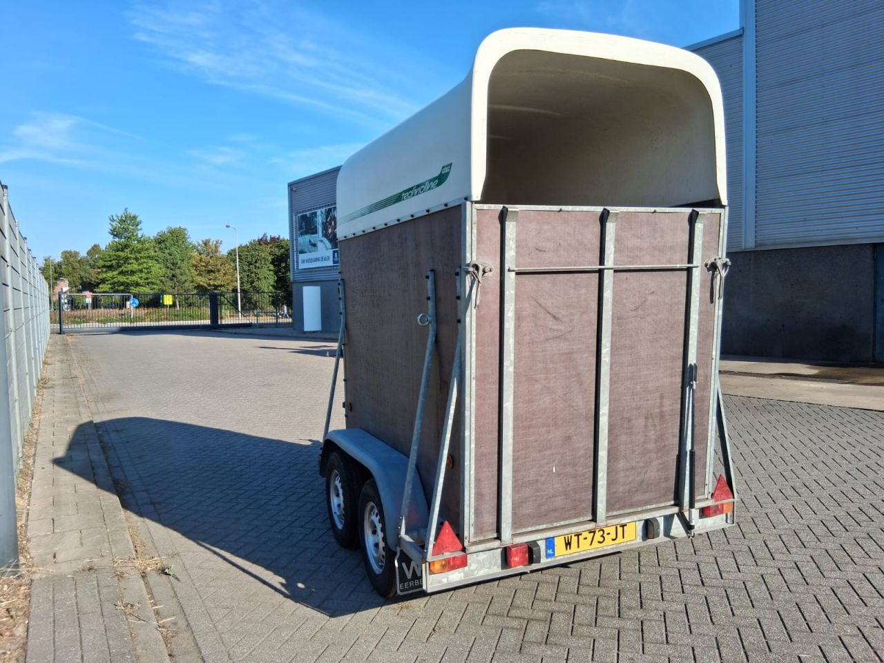 Atec Technoline paardentrailer