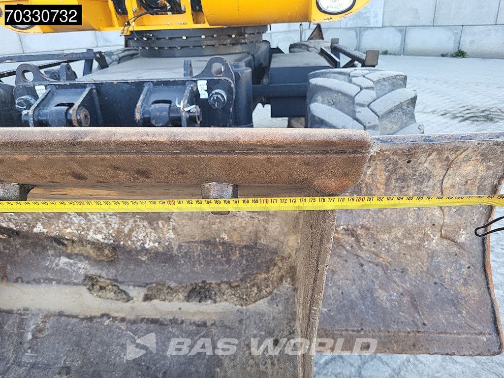 JCB JS145 W